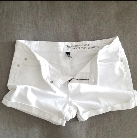 GAP Pants - White Gap Shorts size 10 GAP Pants - White Gap Shorts size 10